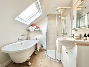 Photo 19- click for photo gallery